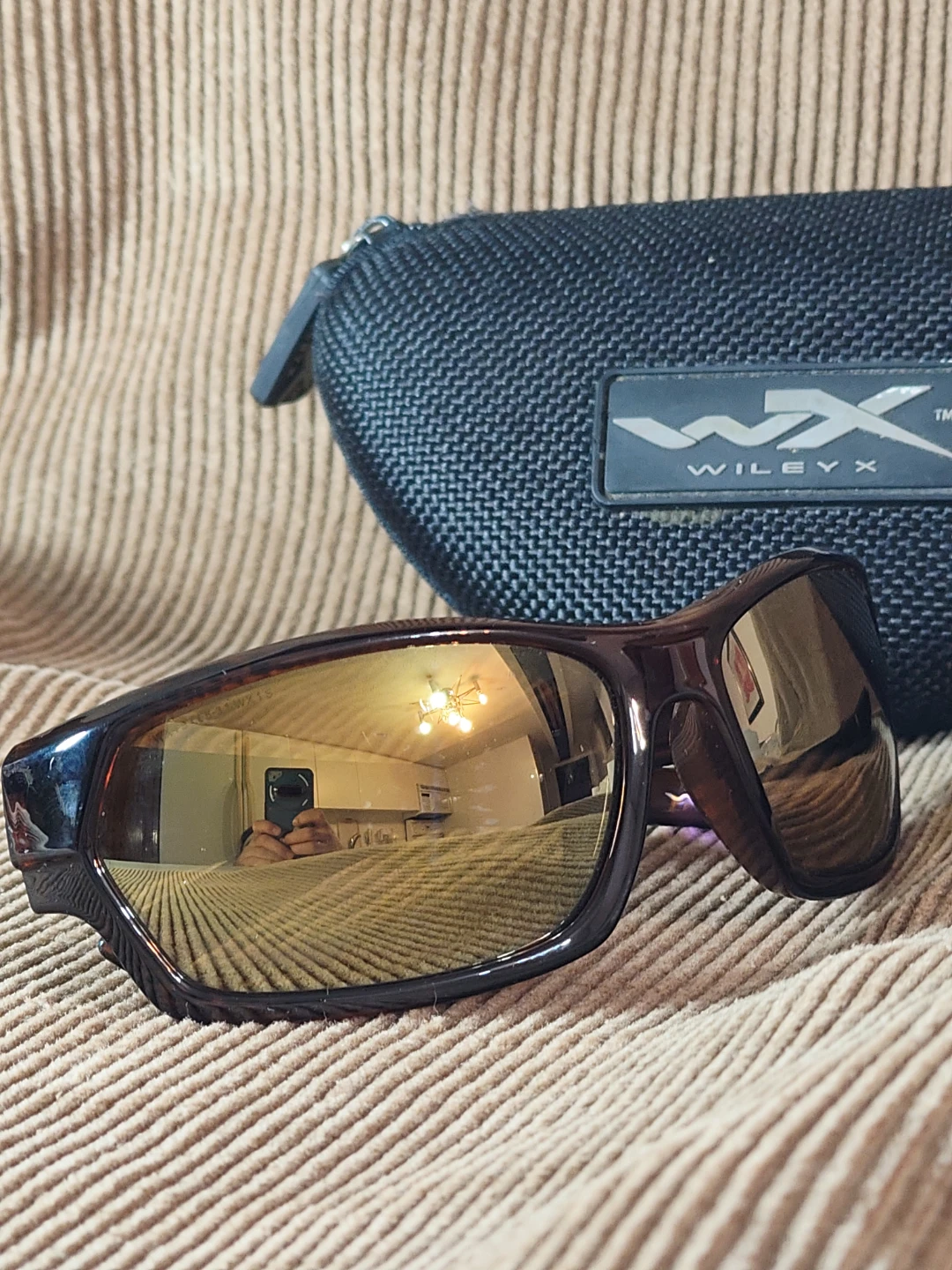 Wiley X Sunglasses with Case and wipe