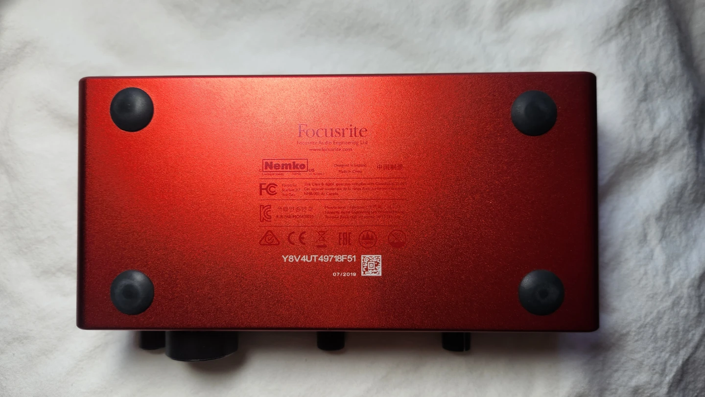 Focusrite Scarlett 2i2 Audio Interface - photo 3