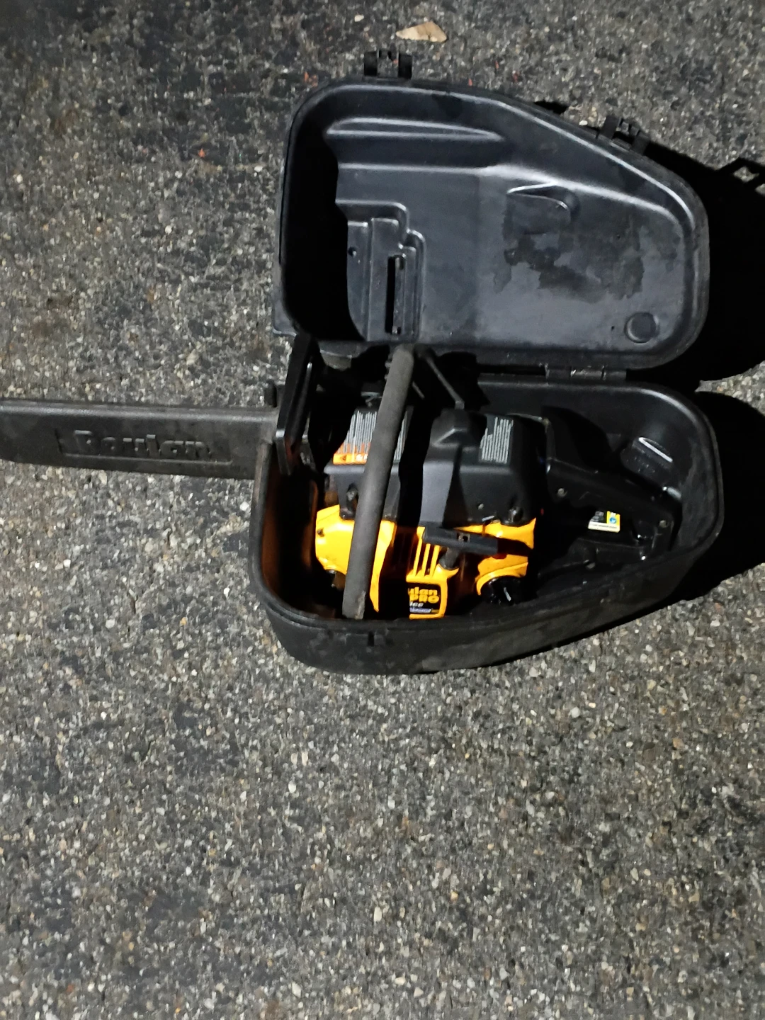 Poulan Chainsaw with Case - photo 3