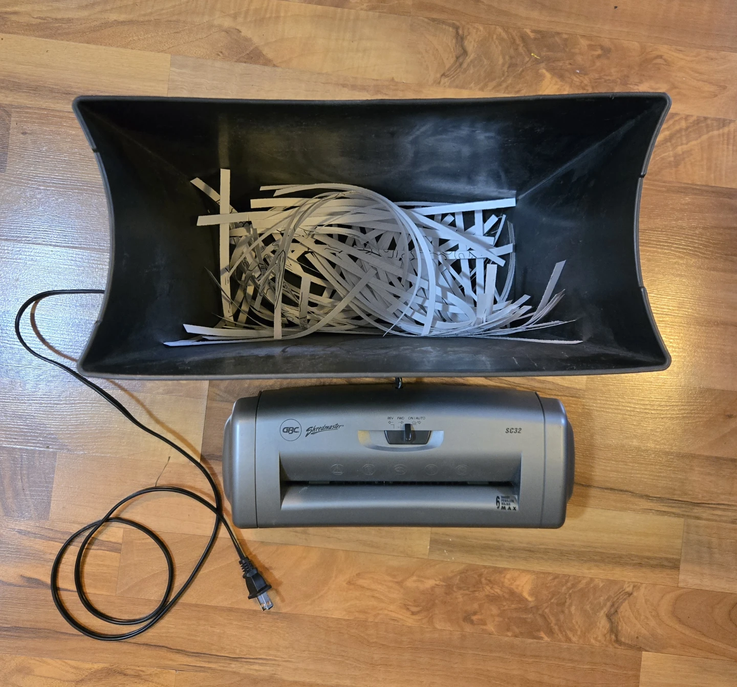 GBC Shredmaster SC32 Personal Shredder - photo 2