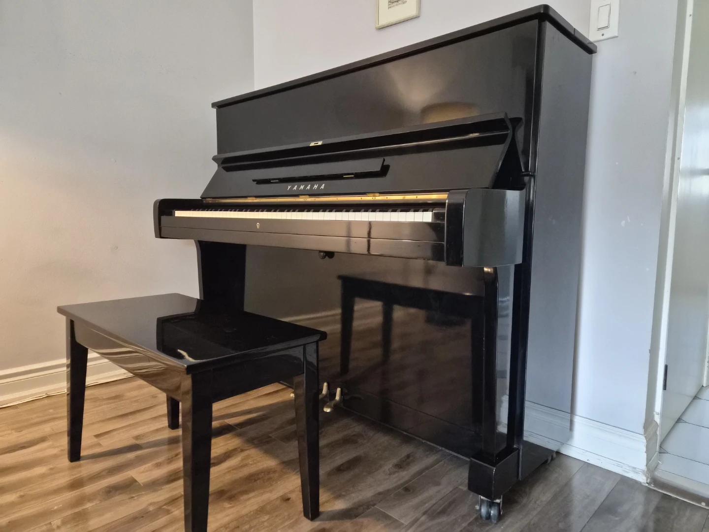 YAMAHA (U1)UPRIGHT PIANO