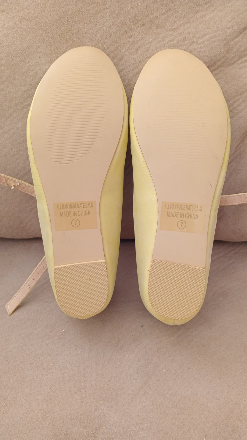 Chloe Yellow Shoes - Size 7 - photo 2