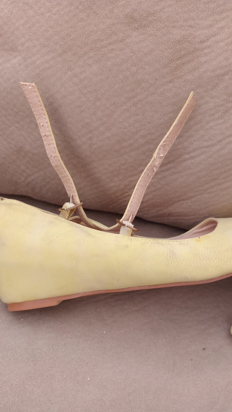 Chloe Yellow Shoes - Size 7 - photo 4