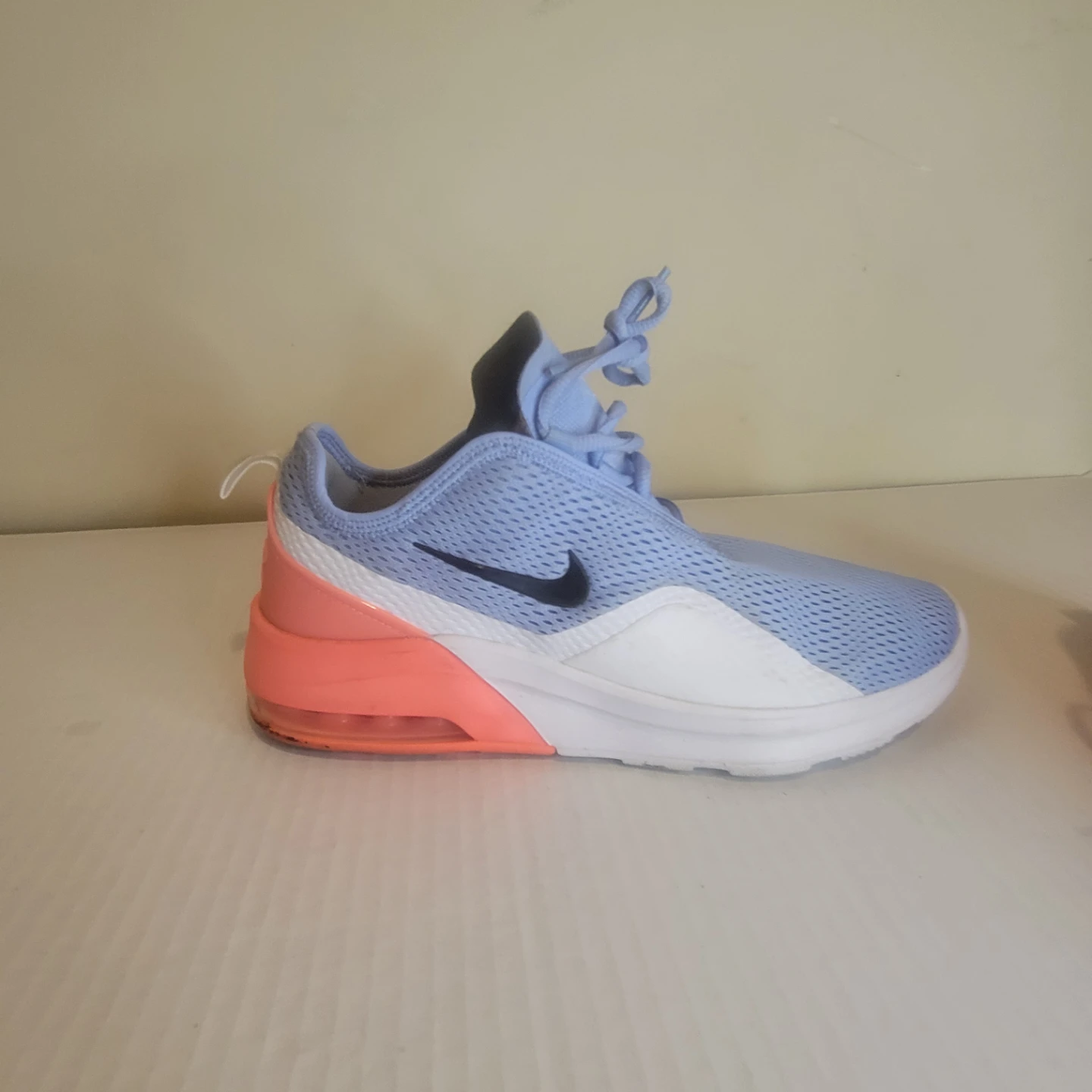 Nike Air Women's Shoes Light Blue Pink White Size 8 - photo 5