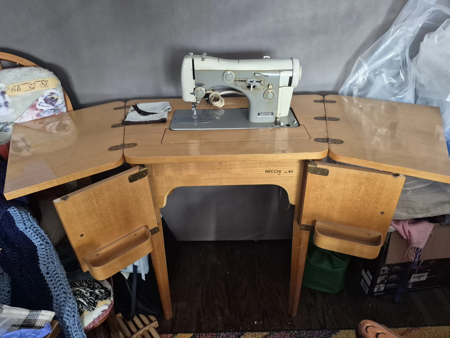 NECCHI Mod. 83 Sewing Machine with Table