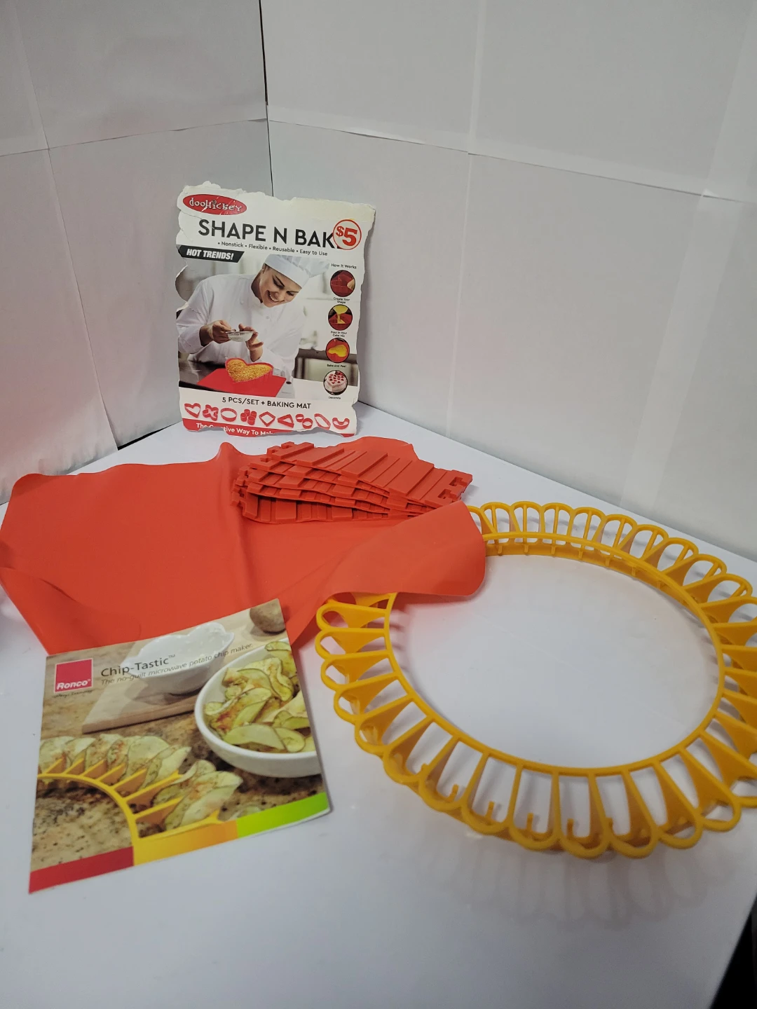 Bake Set and Microwave potato Chip maker