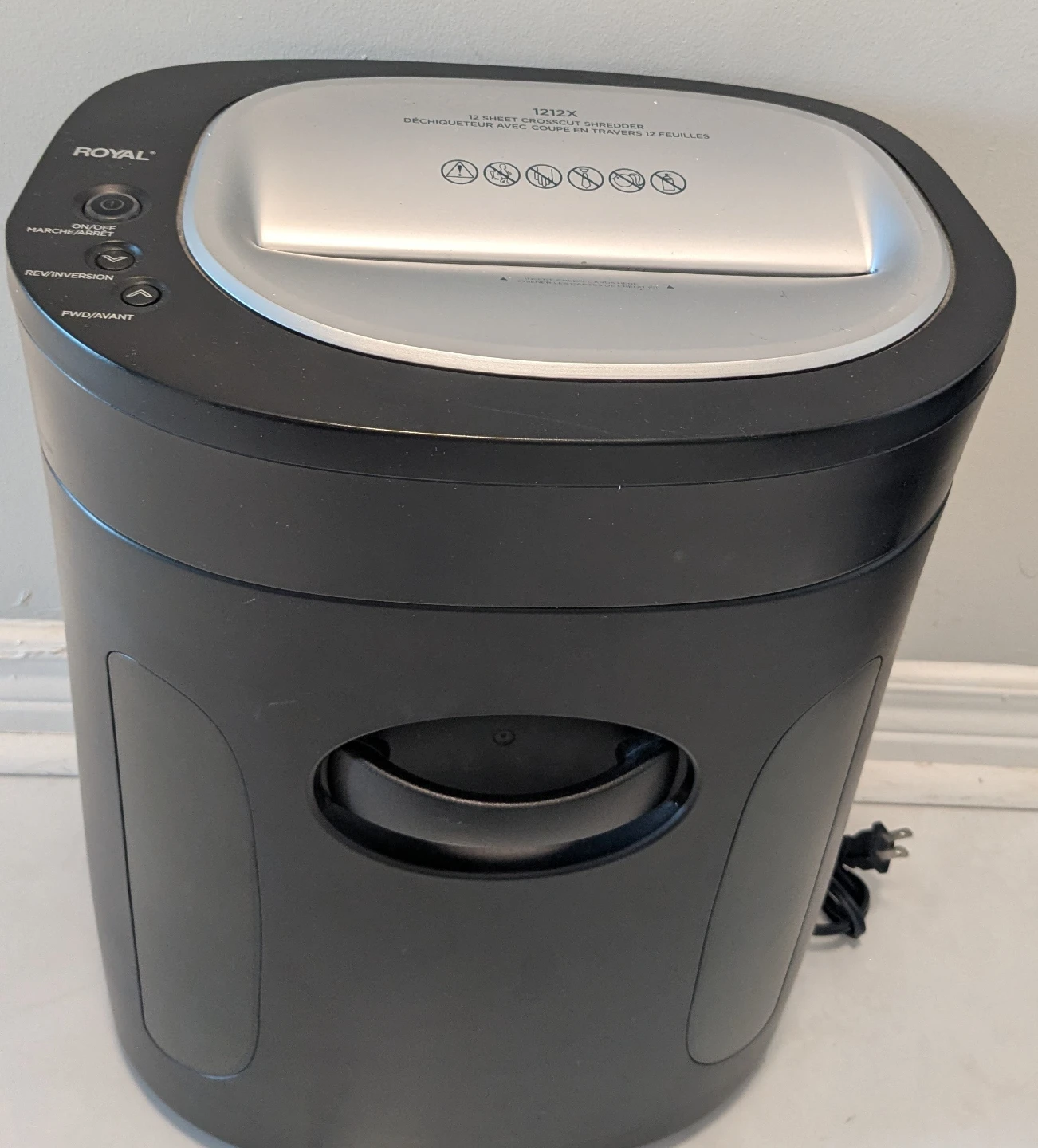 Royal 1212X 12-Sheet Crosscut Paper Shredder