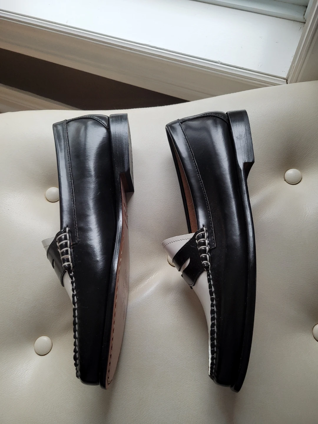 NEW G.H. Bass Weejuns "Originals" Black & White Loafers - photo 3