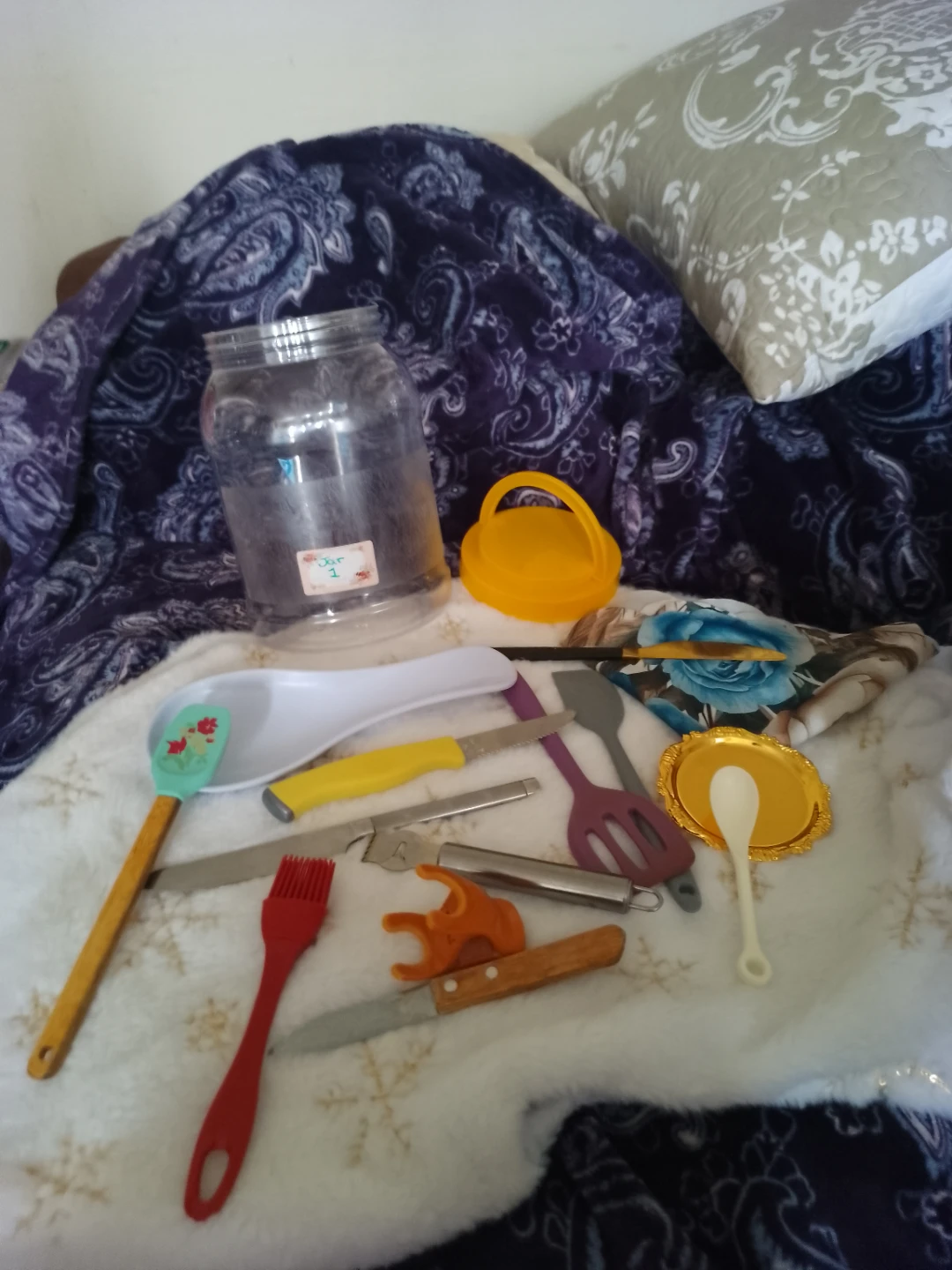 Jar # 1. Plastic Kitchen Utensil Set with Jar 14 pieces - photo 2