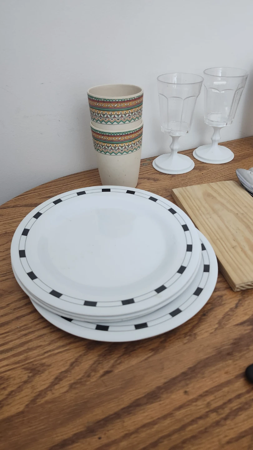 Dinnerware and Cutlery Set - Free - photo 2