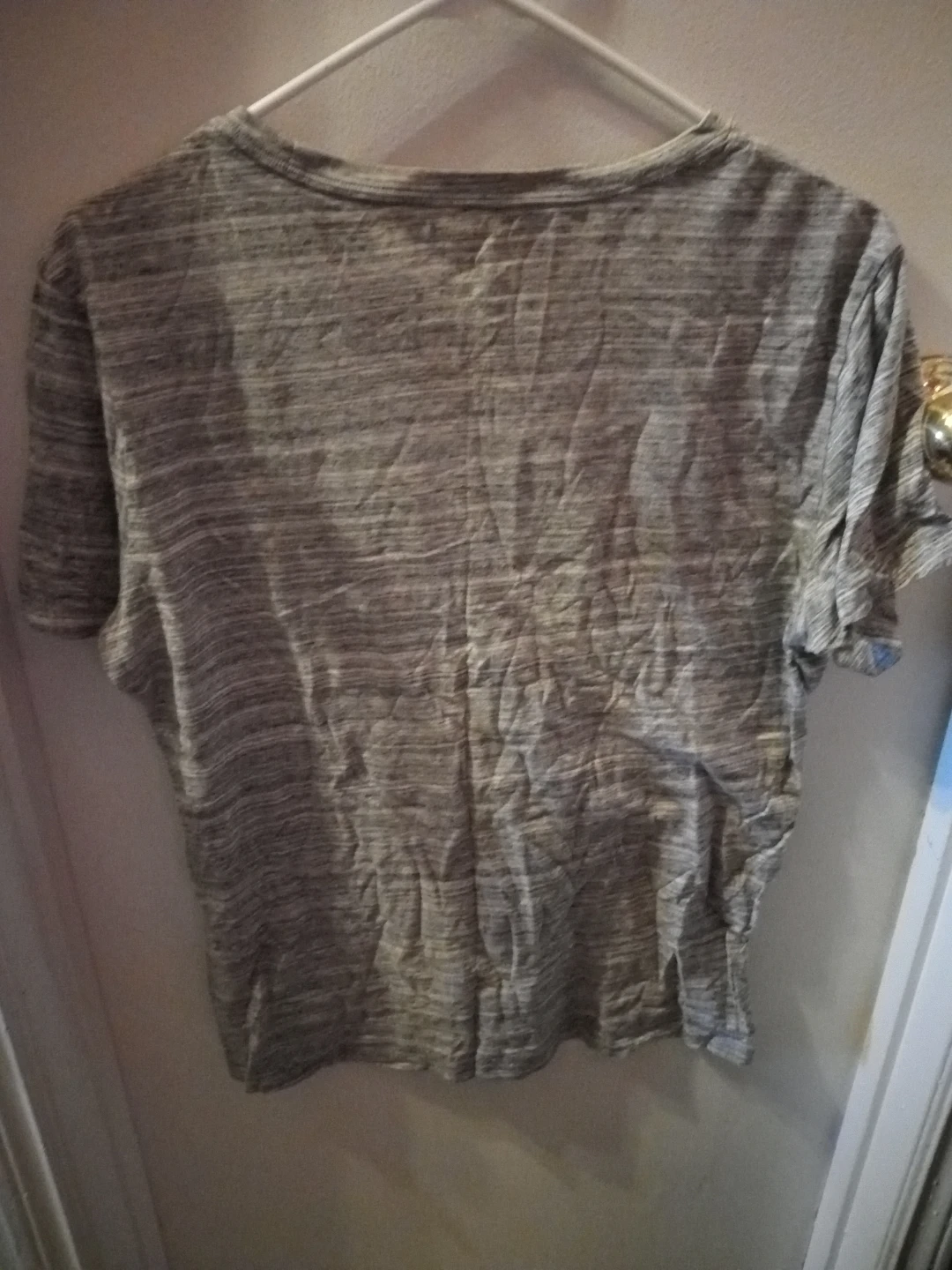 GAP Heathered Grey Pocket T-Shirt - photo 2