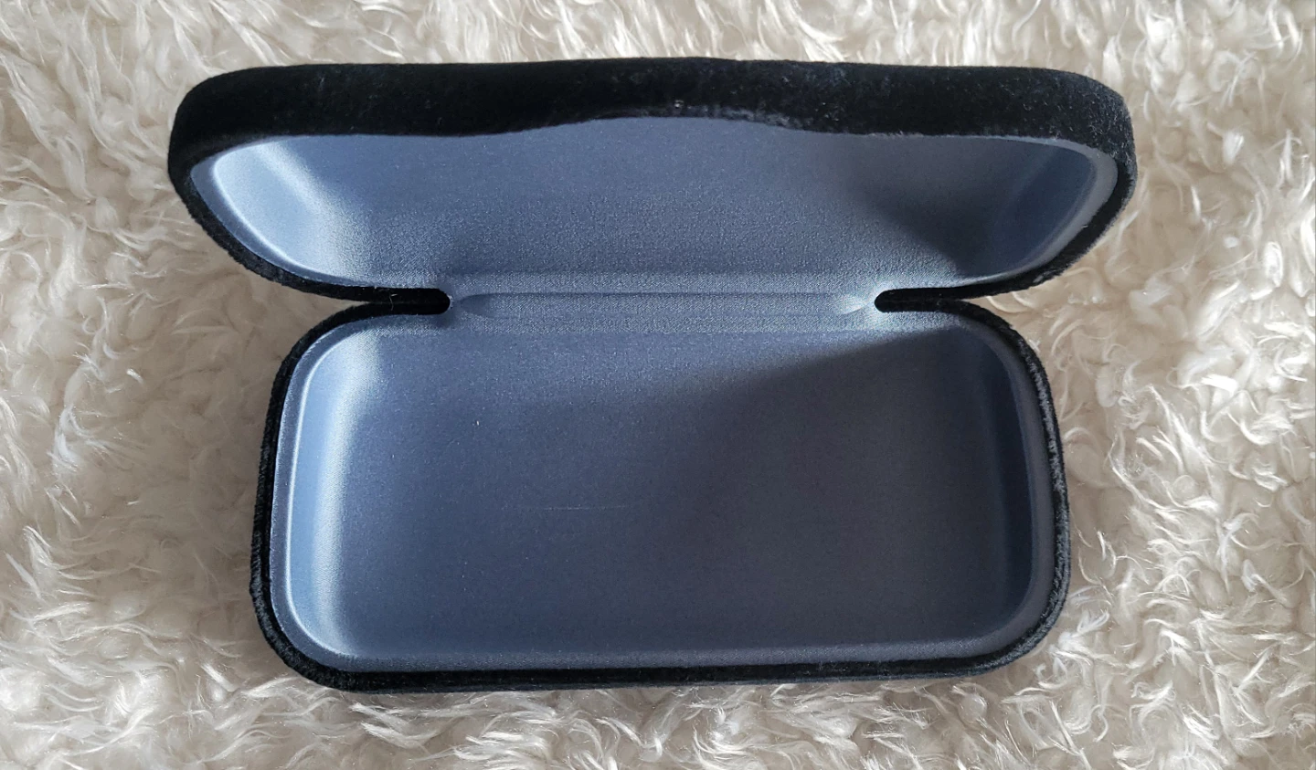 Gucci Black Velvet Eyeglass Case - photo 2