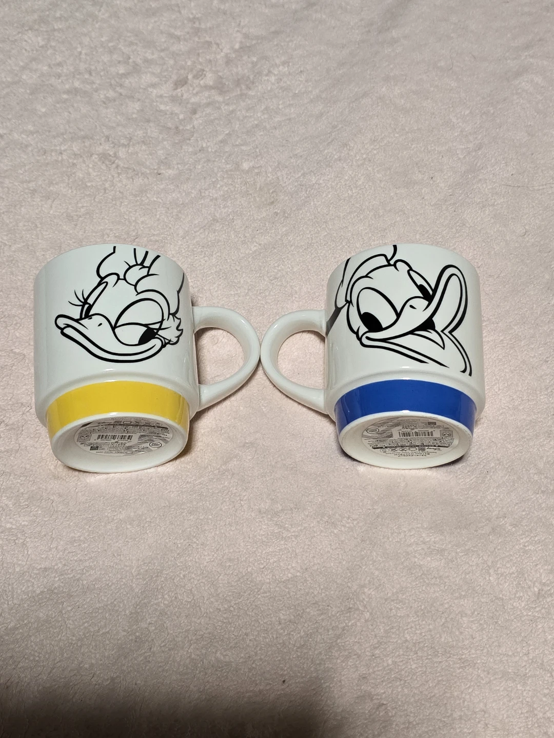 Japan Donald and Daisy Duck Mugs Set BN - photo 3