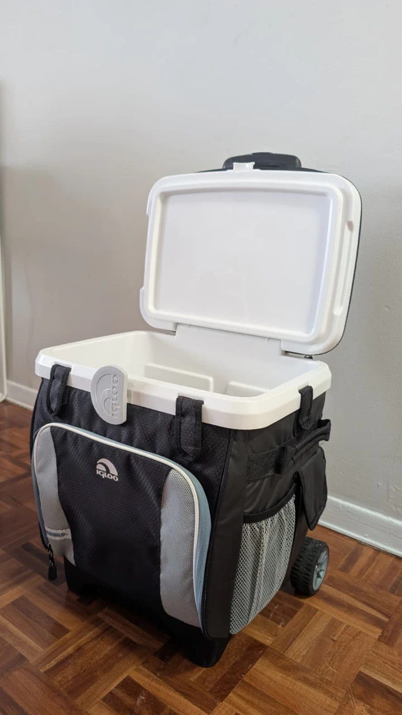 Igloo Rolling Cooler Bag - photo 4
