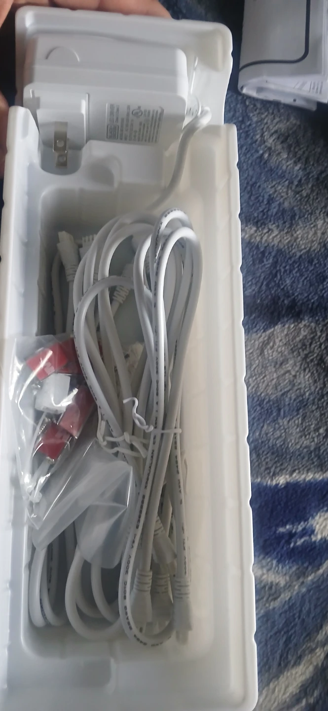 BLACK+DECKER 3-Bar LED Under Cabinet Lighting Kit - photo 2