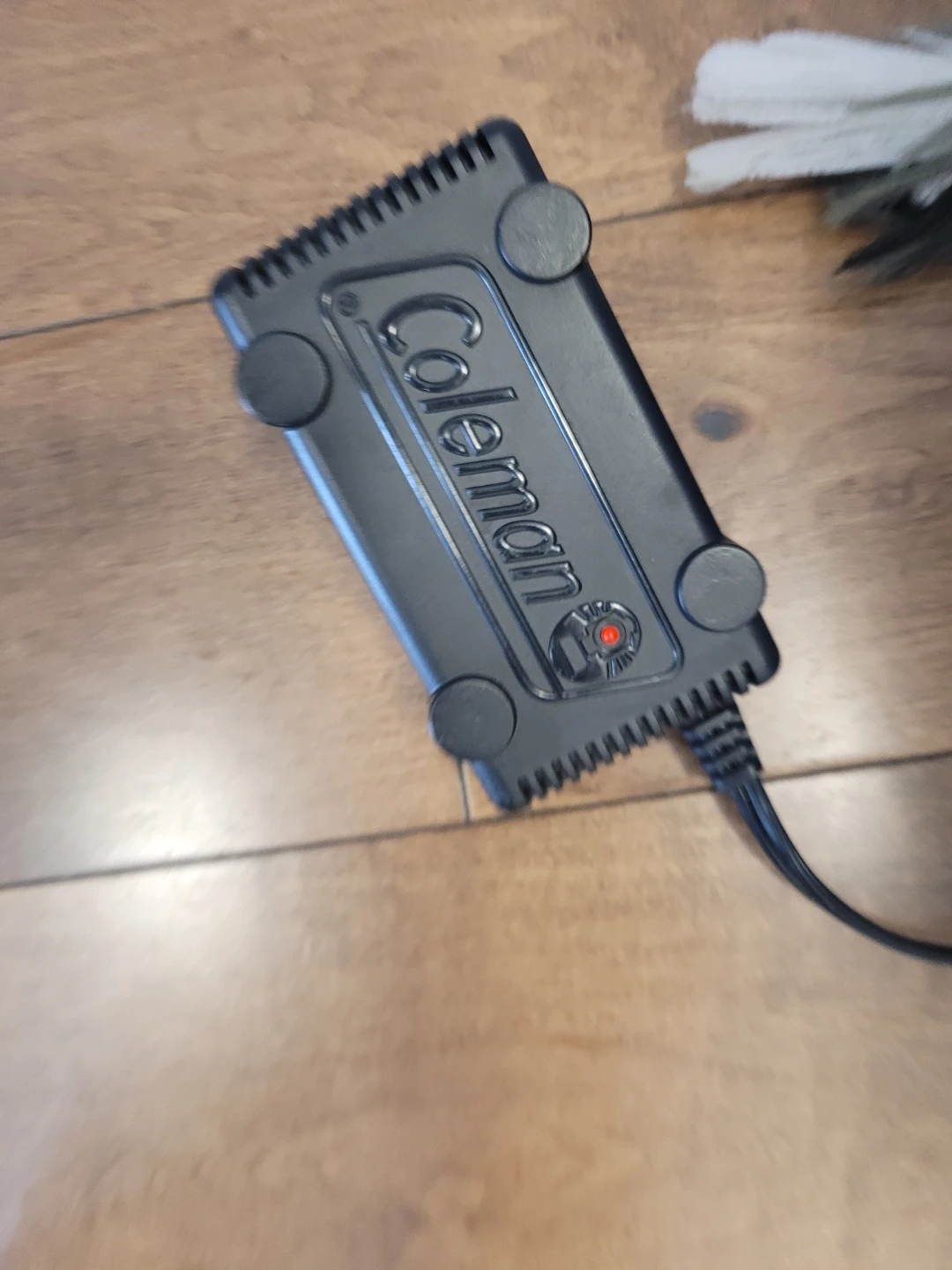 Coleman Model 5640 Cooler with Power Cooler Charger - photo 4