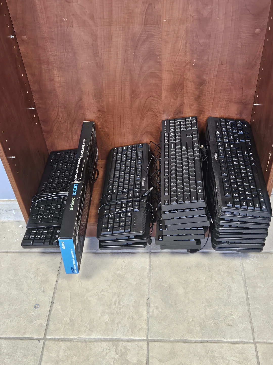 LOT of Dell & HP Desktop Computer Towers - photo 2