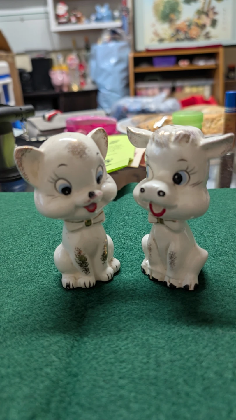 Vintage Ceramic Cat and Dog Salt and Pepper Shakers