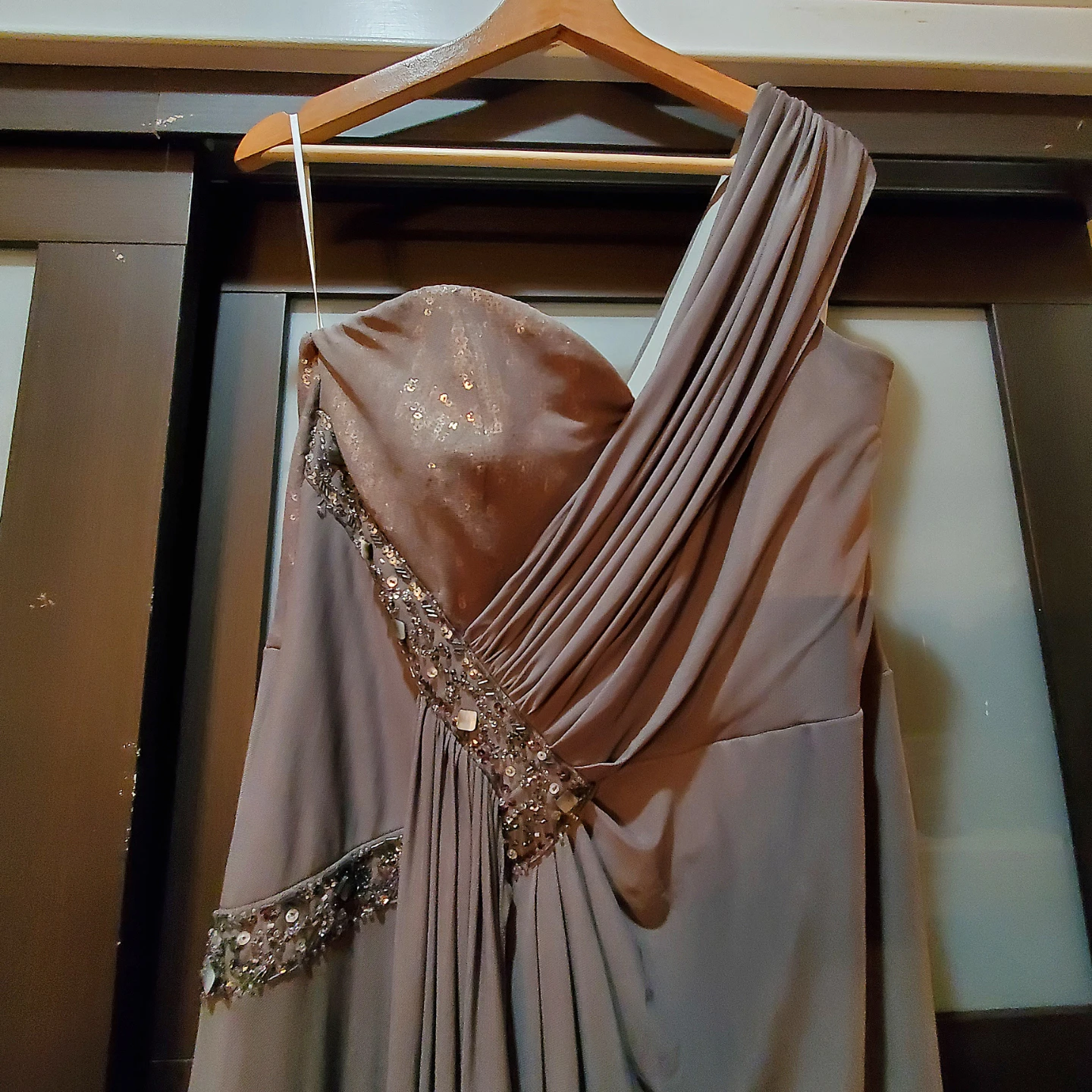 LAURA Beaded One Shoulder Sequin Gown Size 14 - photo 3