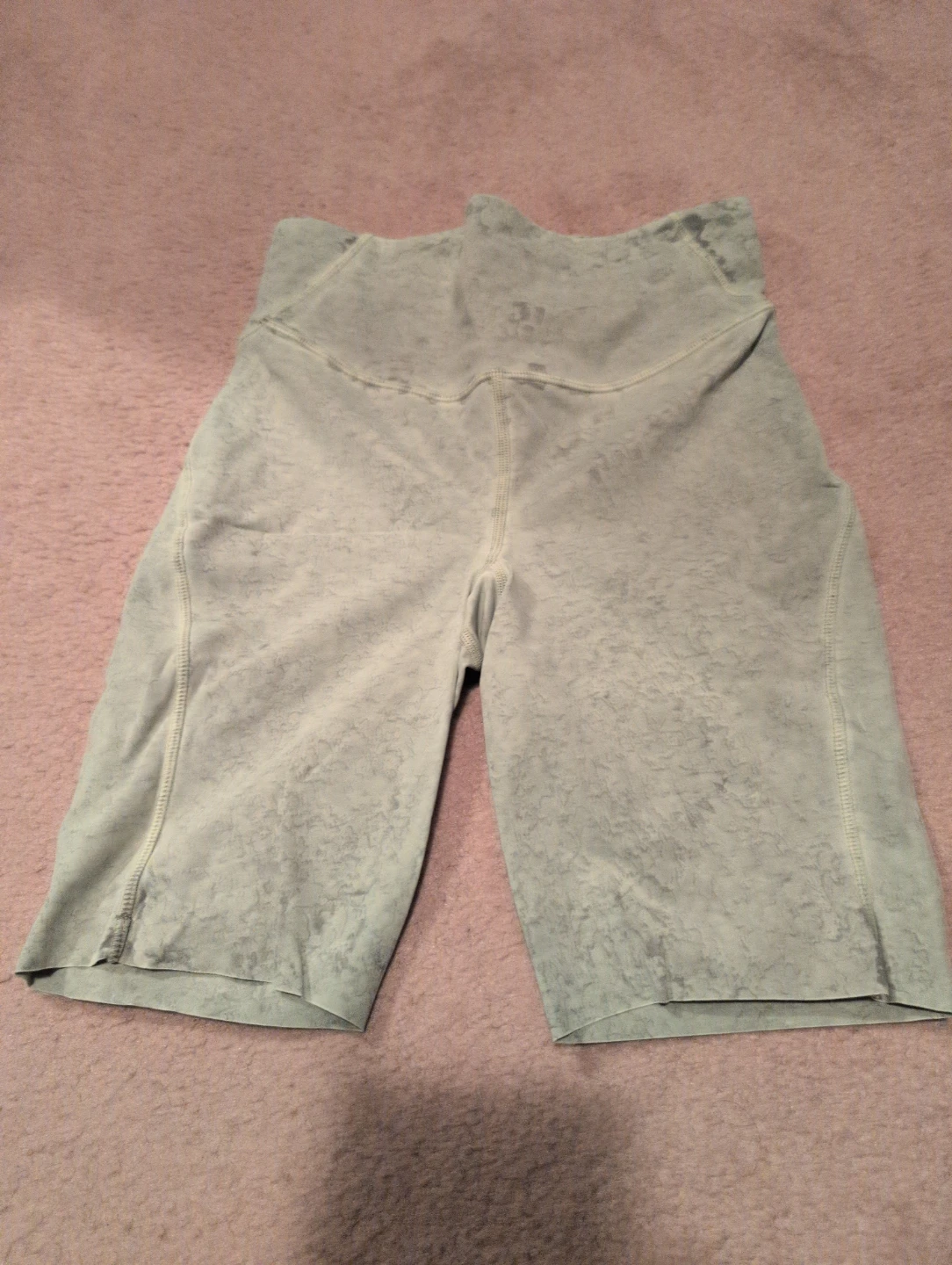 Lululemon Bike Shorts - Pale Green Tie-Dye Pattern