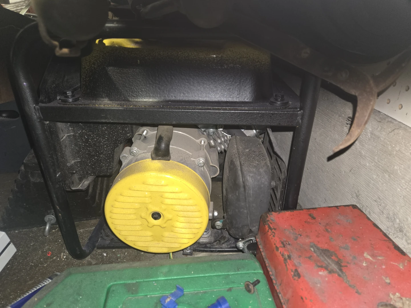 Champion 1500 Watt Portable Generator - photo 2
