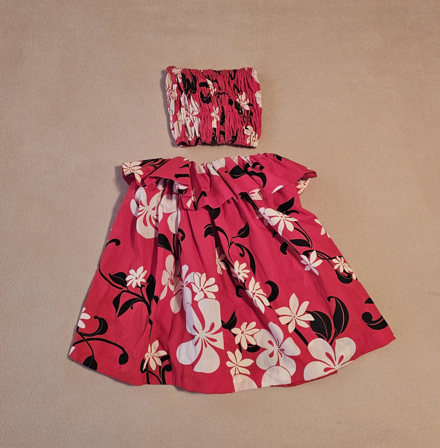 Girls Hawaiian 2-piece outfits Size 4-6 Years $2 for All - photo 2