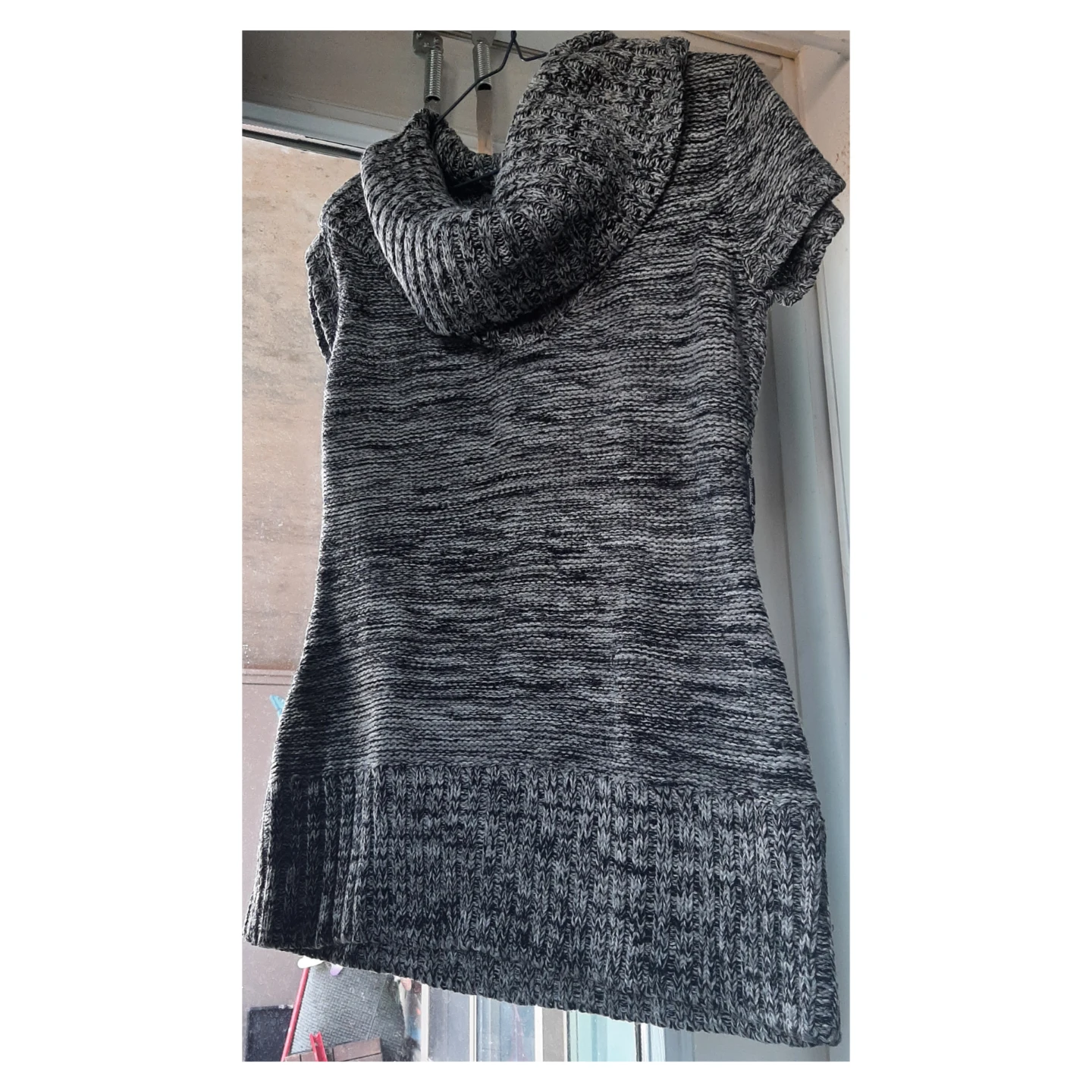 Women's Cowl Neck Short Sleeve Knit Tunic Sweater - photo 2