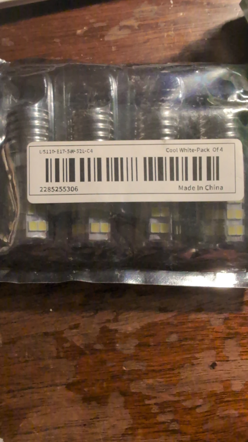 Cool White LED Bulbs - Pack of 4