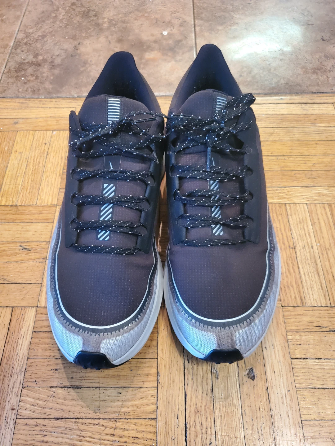 Men's/ Boys Nike Zoom Black Shoes Size 11