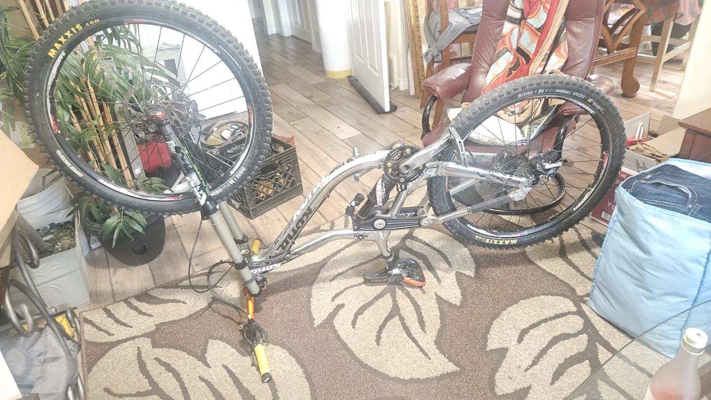 Kona operator Downhill Mountain Bike - photo 2