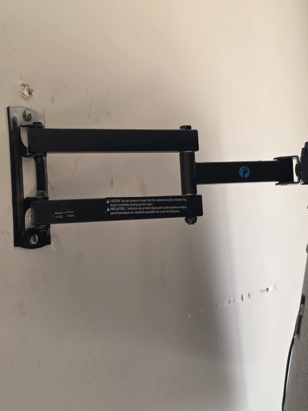 Black Articulating TV Wall Mount