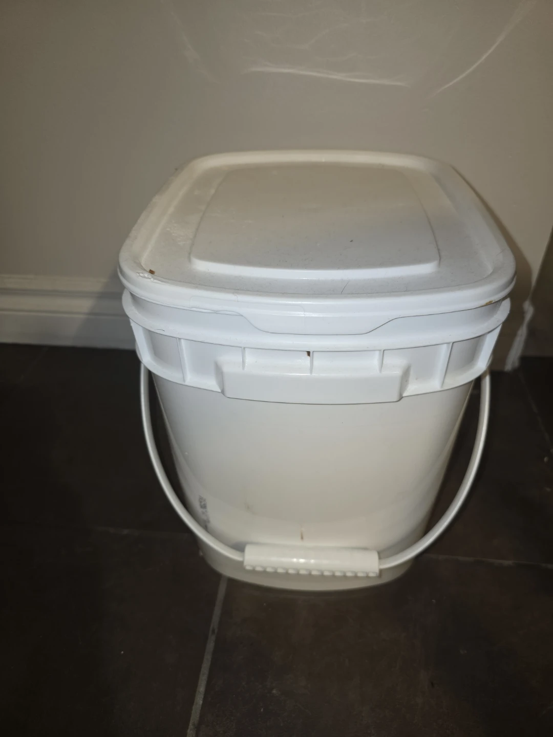 White Plastic Bucket with Lid and Handle
