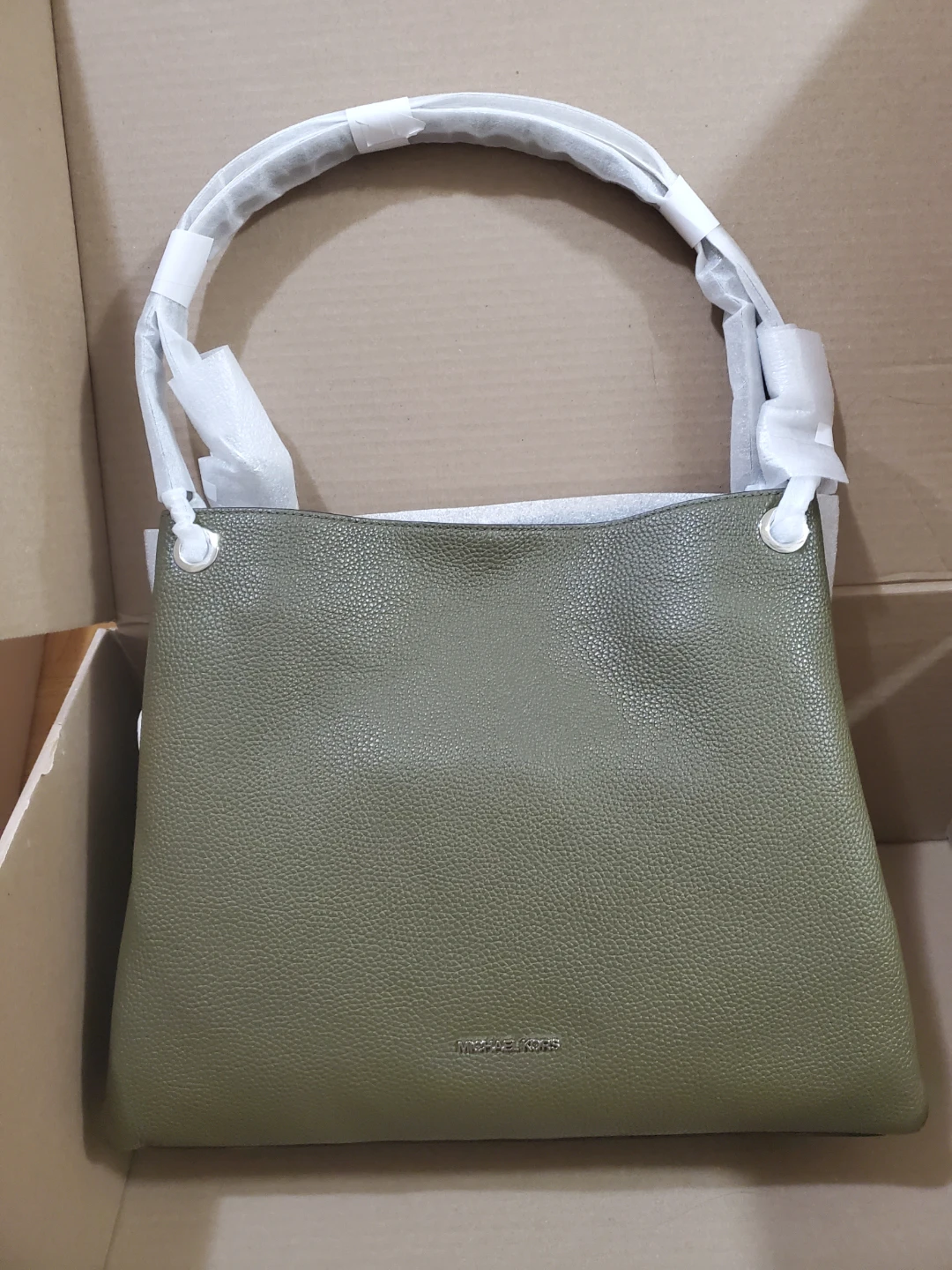 Michael Kors Pebble Leather Shoulder Bag - Olive - photo 2