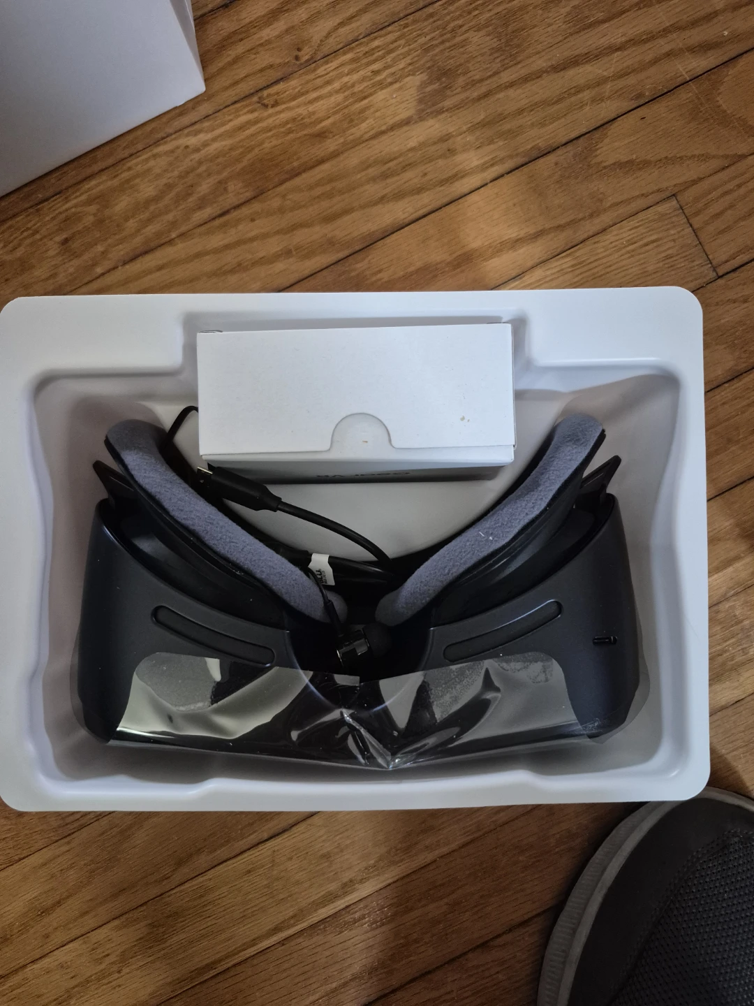 Samsung Gear VR Virtual Reality Headset - photo 3