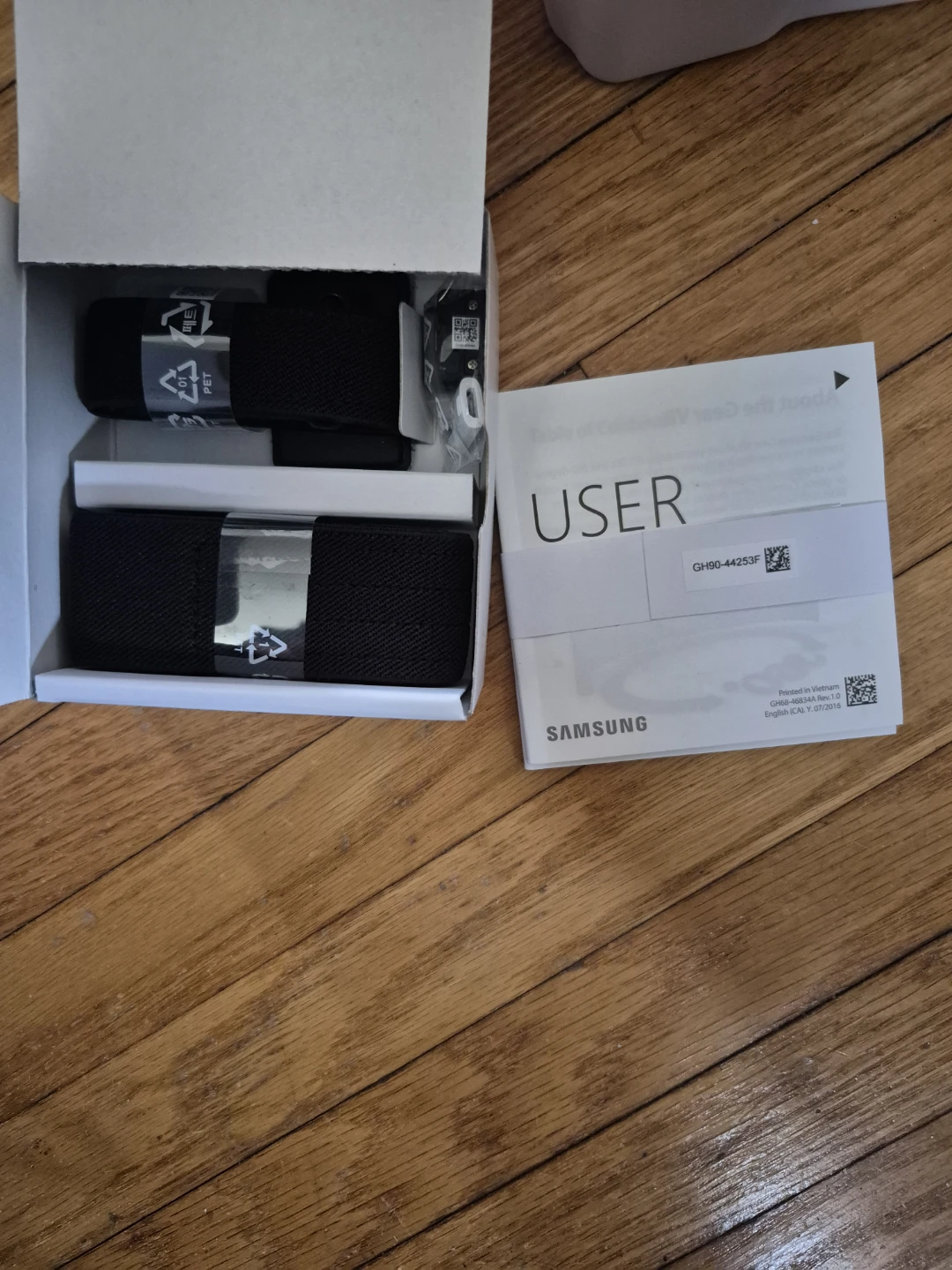 Samsung Gear VR Virtual Reality Headset - photo 4