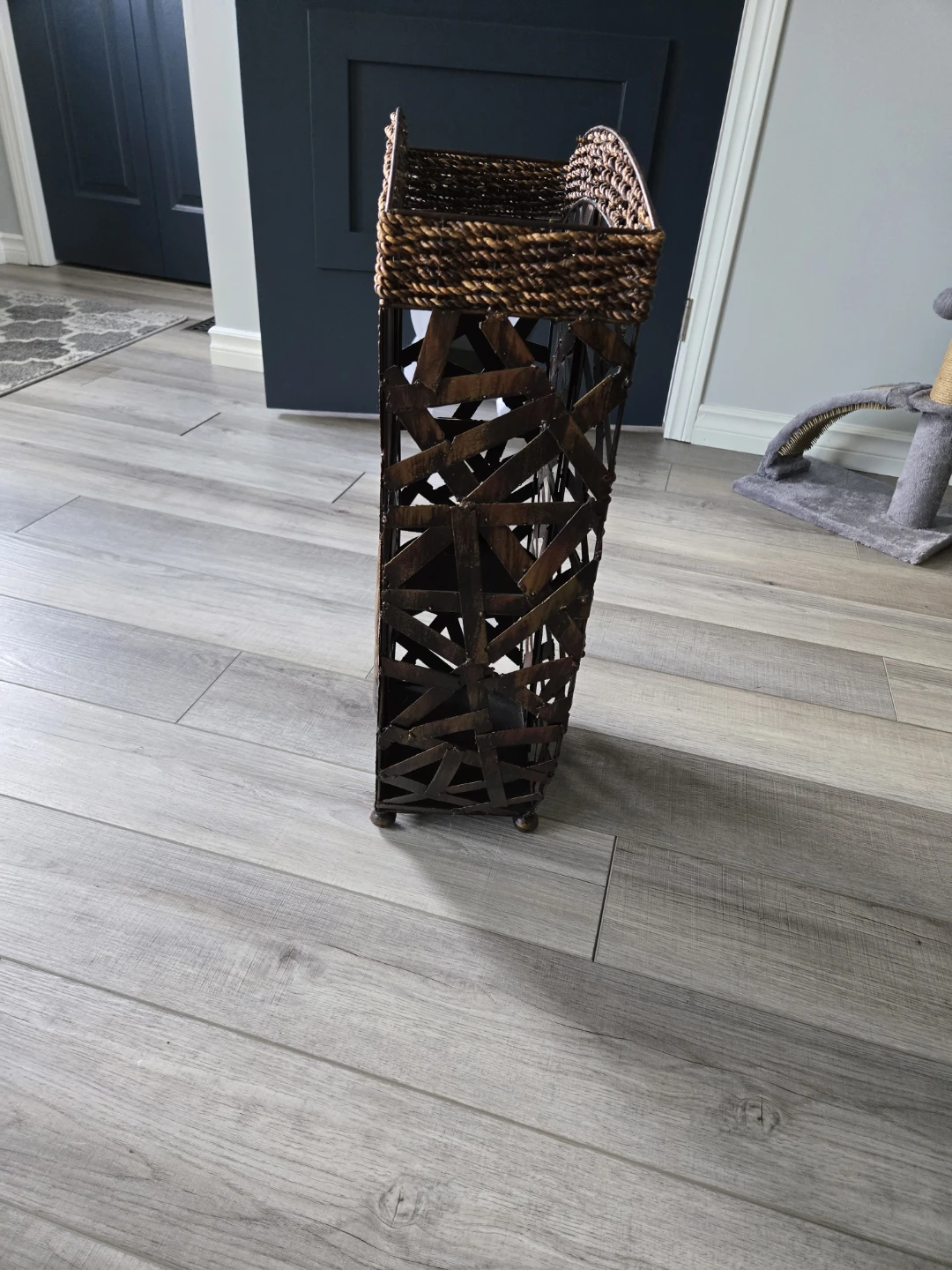 Umbrella holder - photo 2