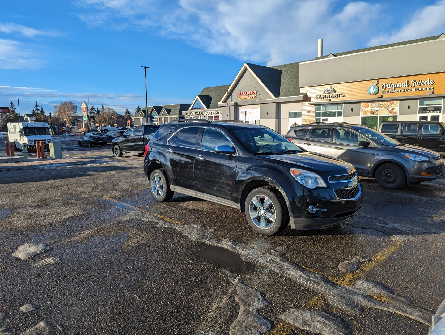 Black Chevrolet Equinox SUV - photo 5