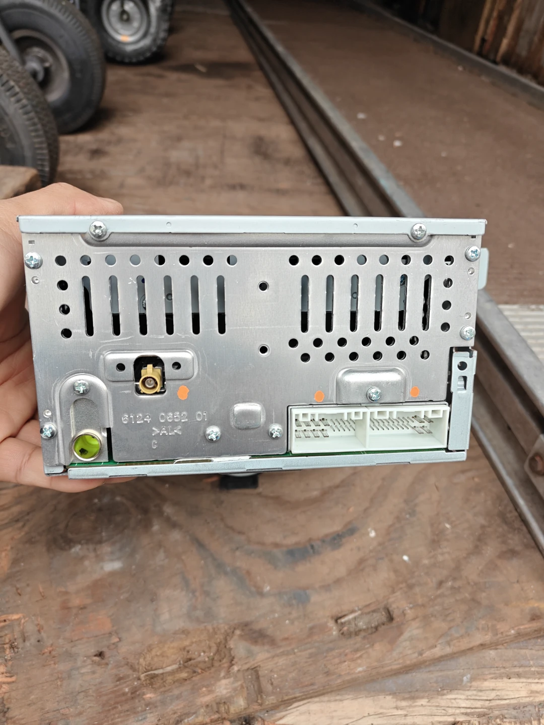 Hyundai PA-710MDMCABSRAS Car Stereo Radio - photo 3