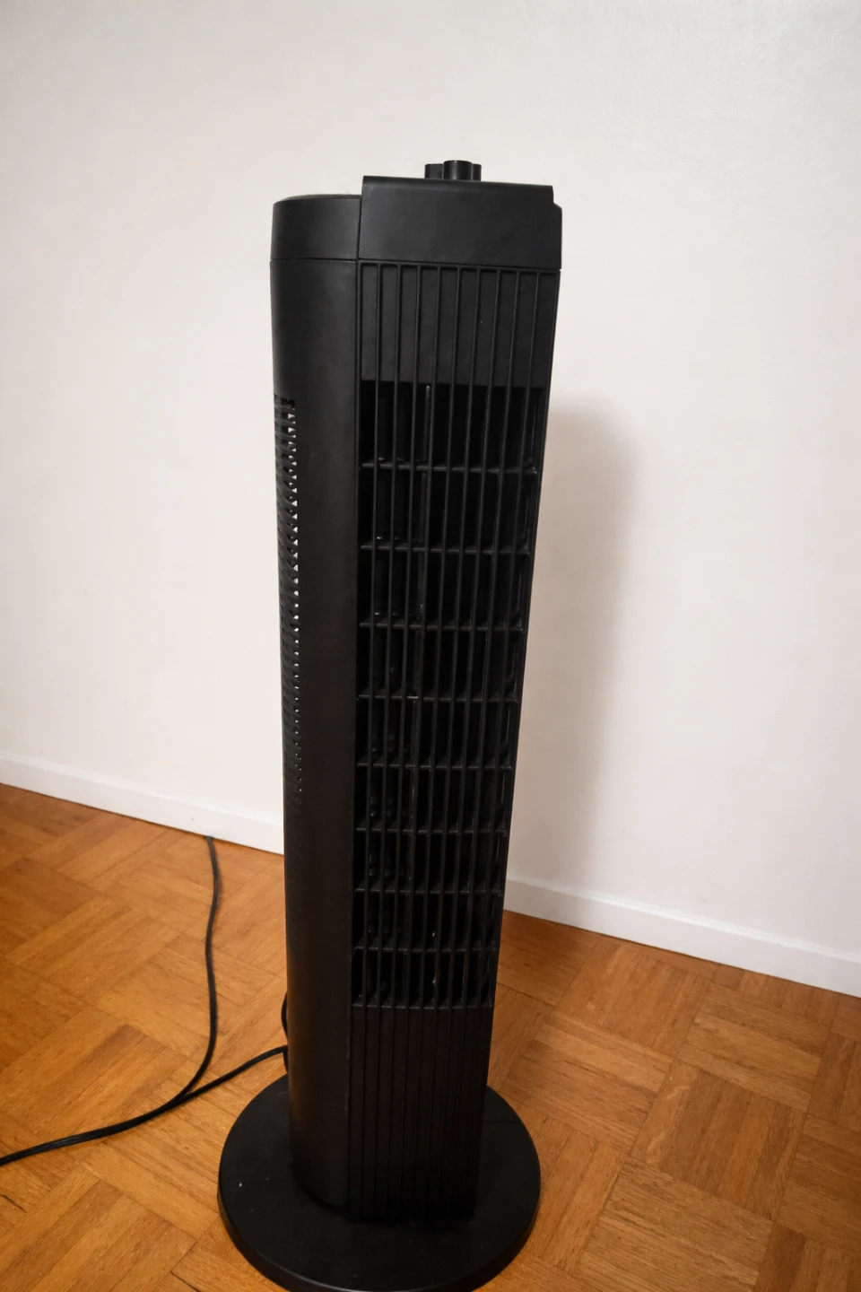 Black Tower Fan - photo 2