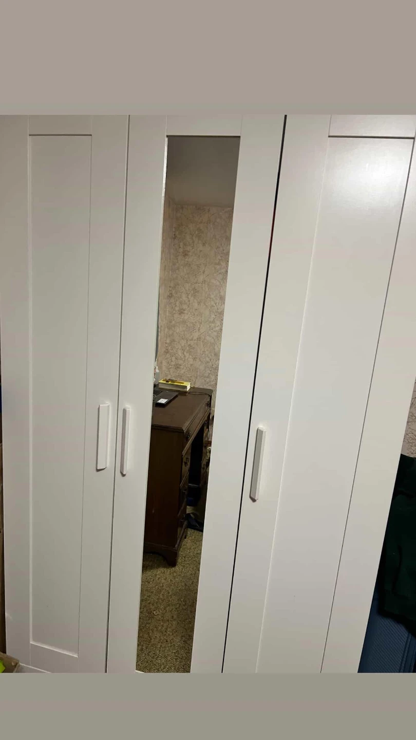 White 3-Door Wardrobe with Mirrors - photo 2