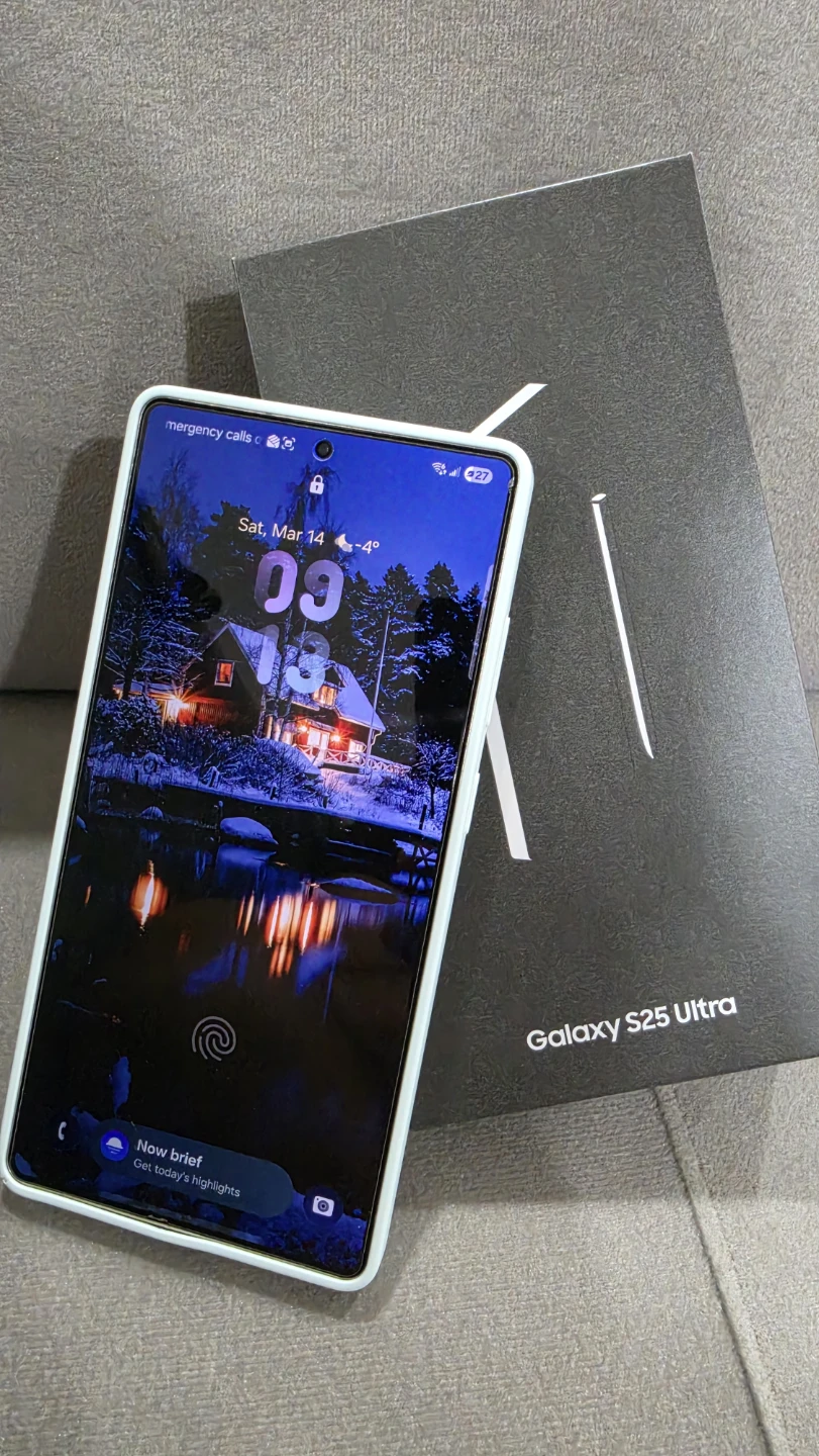 Samsung Galaxy S25 Ultra with Box, Case, Screen & Lens Protector - photo 5