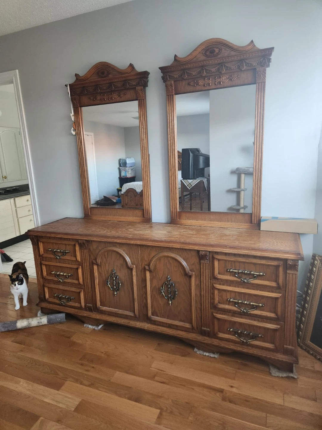 Vintage Solid Wood Bedroom Set