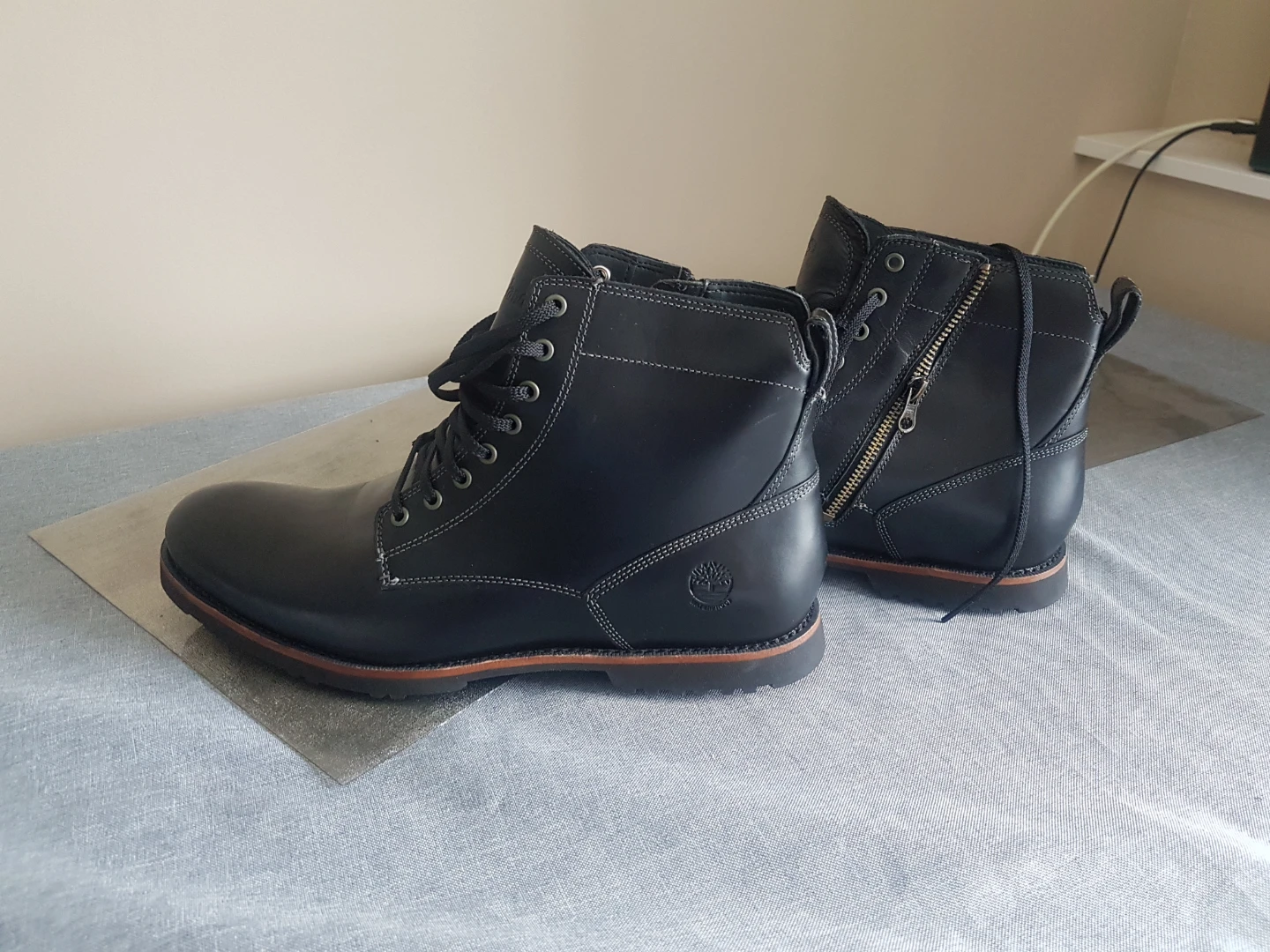 Timberland Men's Leather Lace-Up Zip Boots
