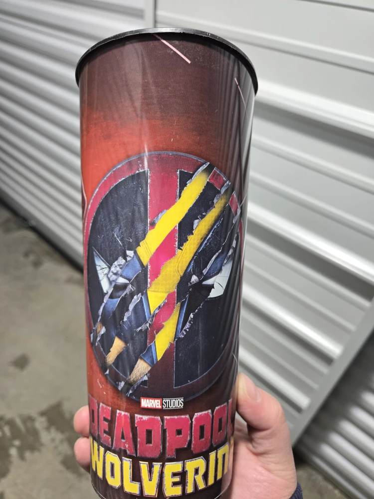 Deadpool & Wolverine Marvel Studios Collectible Cup - photo 2