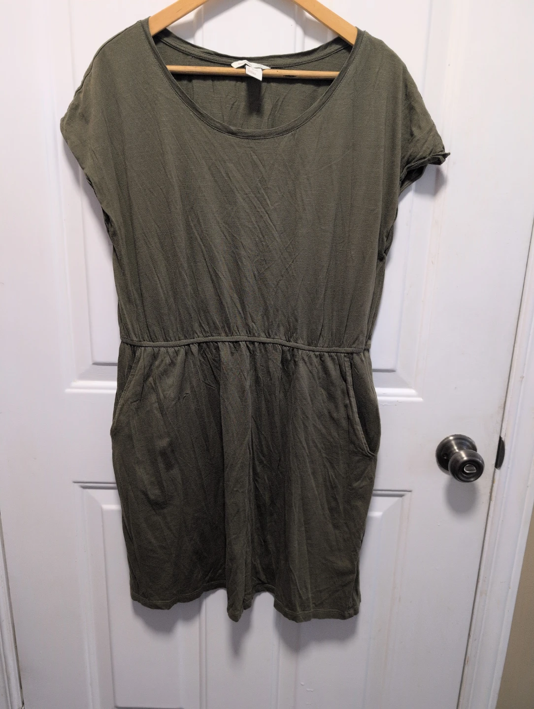 H&M Basic Green Casual Dress with Pockets
