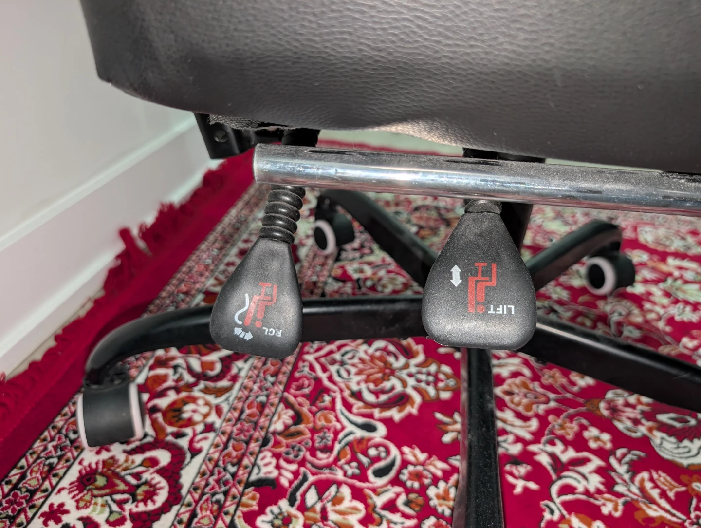 Black and White Gaming Chair with Footrest - photo 4