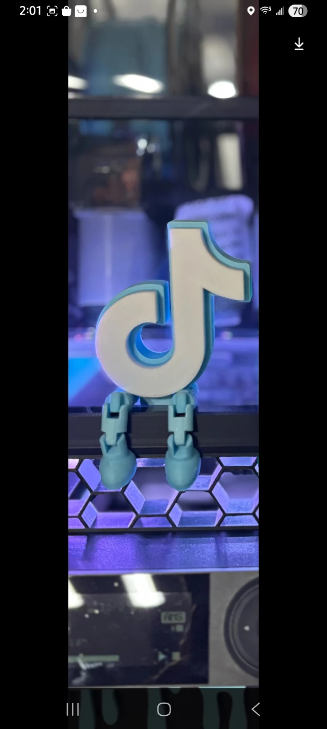 TikTok Logo Figurine with Articulated Legs - photo 2