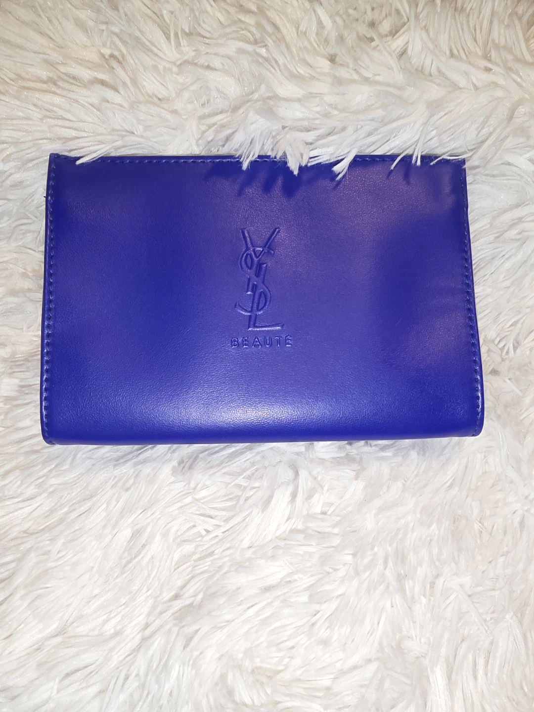 Yves Saint Laurent Beauté Pouch - photo 2