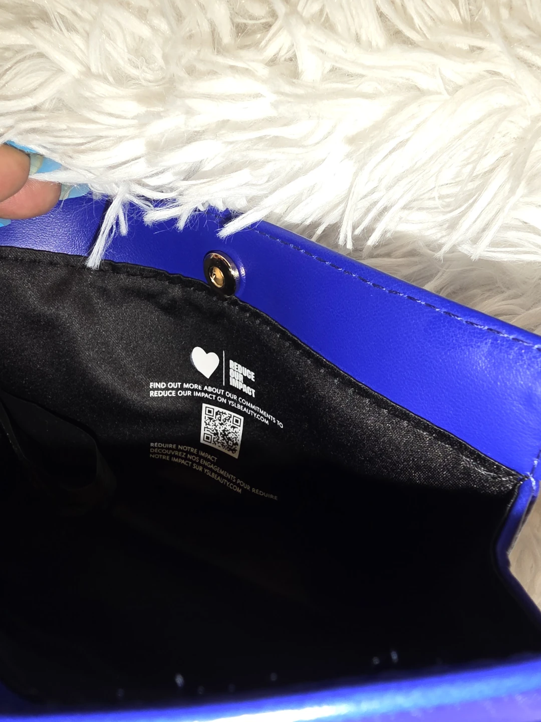 Yves Saint Laurent Beauté Pouch - photo 3