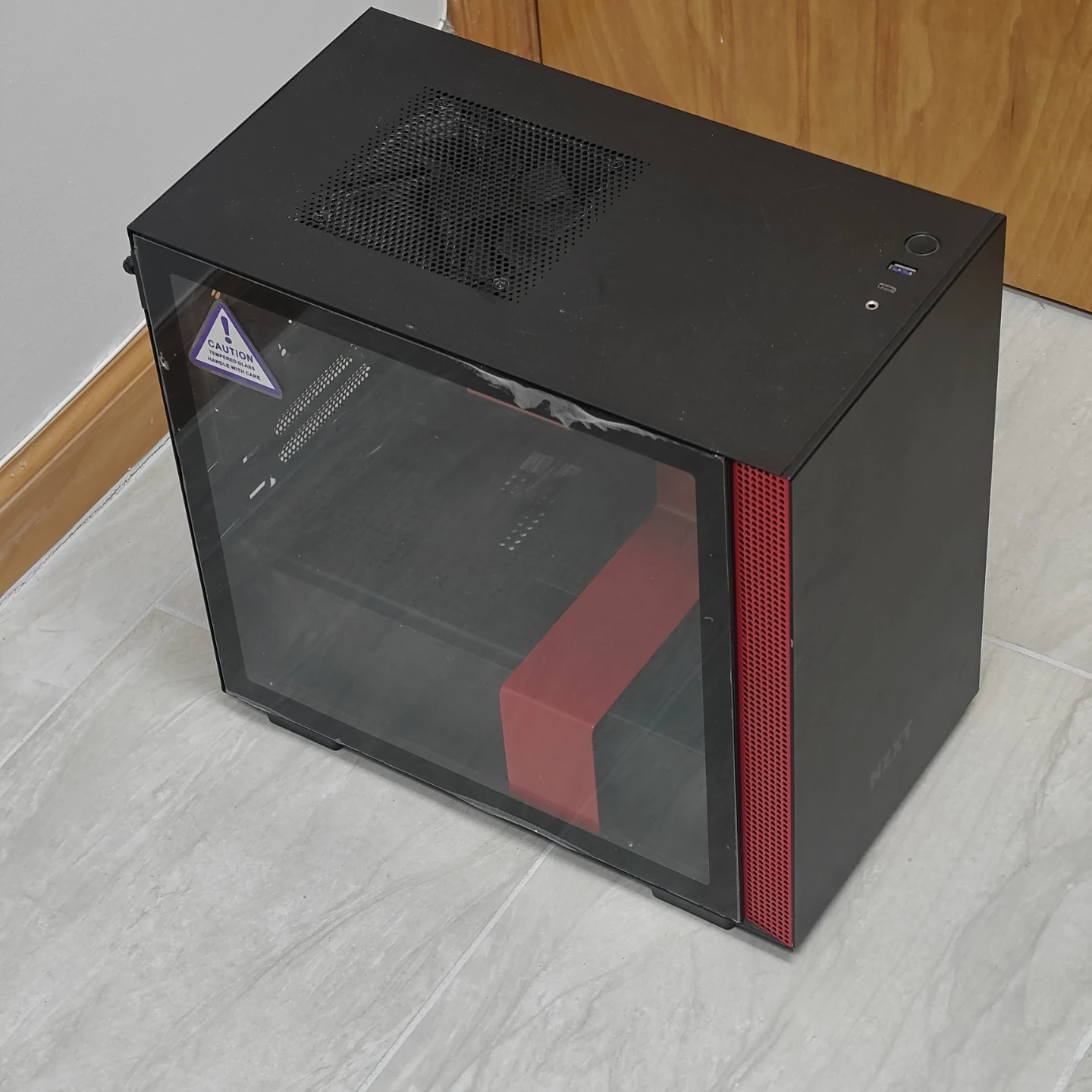 Red/Black Workstation
